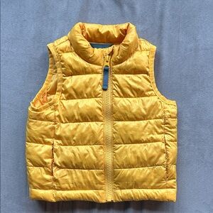 Primary 12-18 month lightweight puffer vest